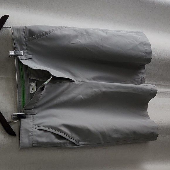 Izod shorts - Picture 1 of 4